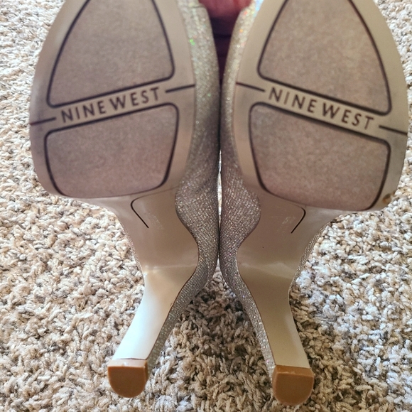 Glitter Heels - Picture 4 of 4